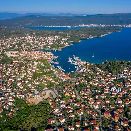Διαμέρισμα Maksim And Timon Krk Town