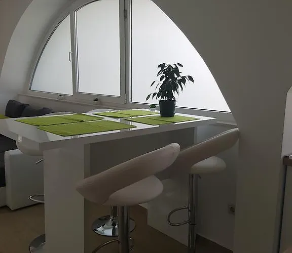 Apartament Maksim And Timon *