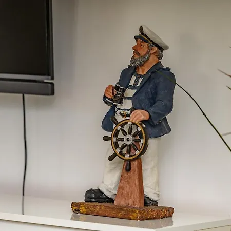 Maksim And Timon Apartman