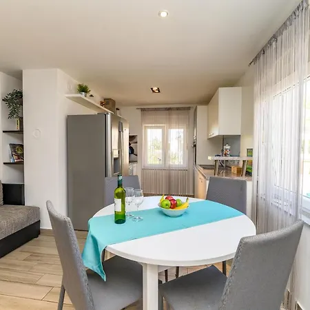 Maksim And Timon Apartman